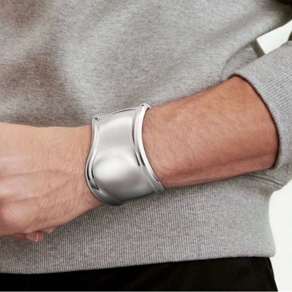SILVER COLOR BONE CUFFING BRACELET